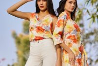 How To Accessorize Basic Outfits For More Flair