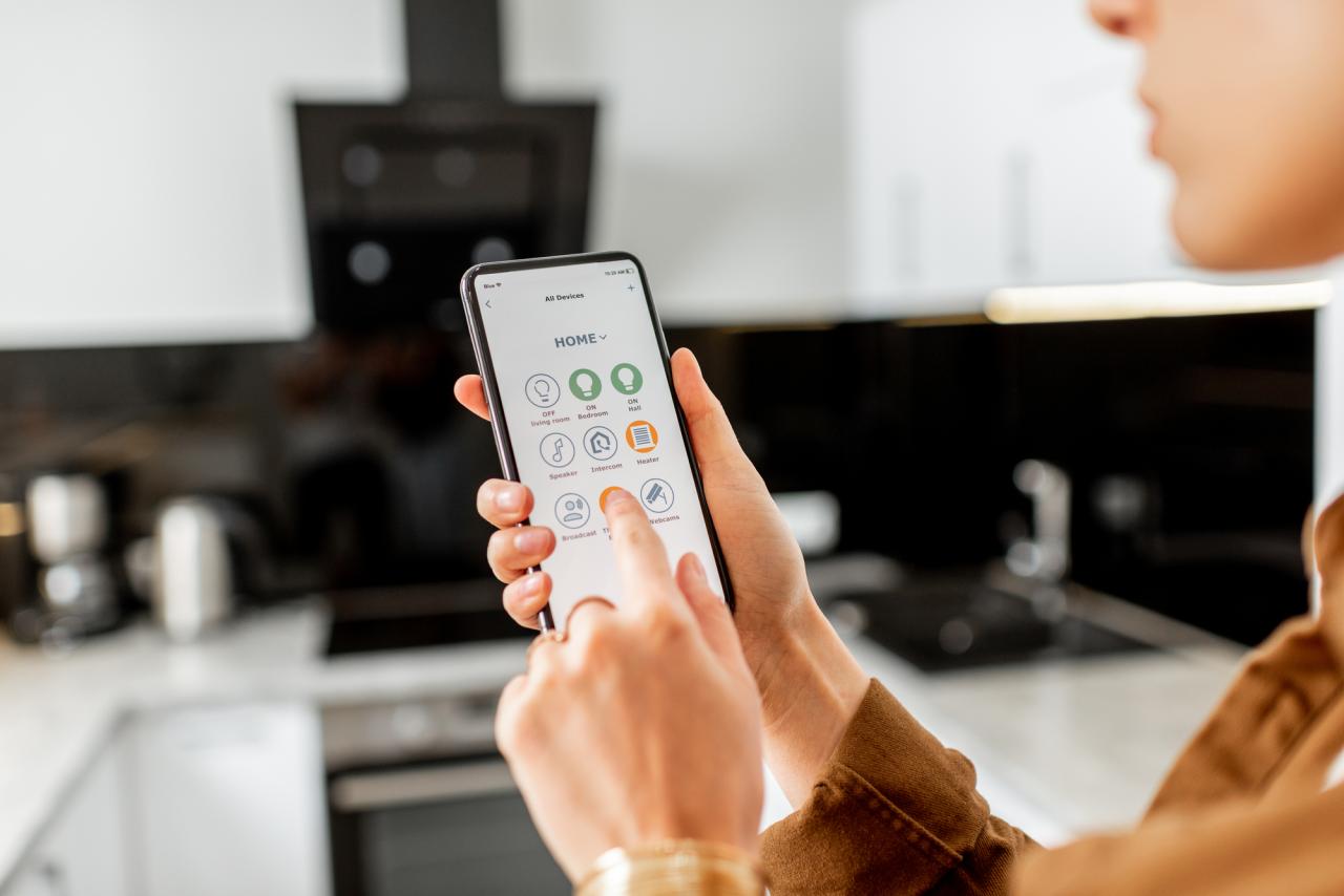 20 Smart Home Devices That Actually Make Life Easier - Home as We Make It
