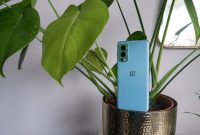 What Are The Best Budget Smartphones Available Right Now